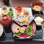 京鴨一羽買いと京のおばんざい 市場小路 ジェイアール京都伊勢丹店 - 