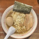 麺処 ゆうき - 三段仕込みの淡麗煮干ソバ（1100円）＋半熟味付け煮玉子（150円）