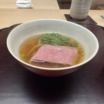 徳ㇵ本也 - ❷牛肉と花山椒うどん