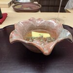徳ㇵ本也 - ◆先付
      玉蜀黍の胡麻豆腐
      富山県の甘海老　広島の新じゅんさい
      お酢の効いたゼリー