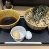 なぜ蕎麦にラー油を入れるのか。 田町店