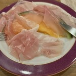 フォカッチャディレッコ500 - スロベニア産生ハムとメロン