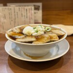 濃厚中華そば 佐とう - 特盛チャーシュー中華そば