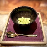 IL TEATRINO DA SALONE - マスクメロンが下に隠れています。