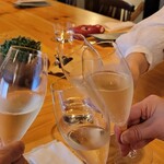 Le Bois - 泡で乾杯