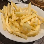 駅前小籠包 新火 - ポテトフライ（300円）