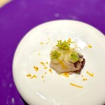 IL TEATRINO DA SALONE - タコは、45℃で4時間茹でています。生のような柔らかな食感はそのままです。オレンジは果皮のような苦味は無いので､爽やかな香りと味がとても合います。