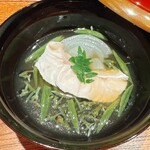 神楽坂 石かわ - 秋田　(あら)
      新じゅんさい
      新玉葱
      木の芽