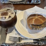 ホーフベッカライ エーデッガー・タックス - 