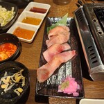 焼肉酒場ともさんかく - 