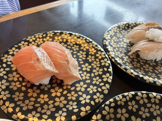 Kaiten Zushi Kiraku Takatsuki Okamoto Ten photo 2