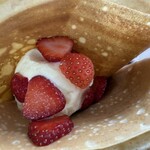 究極の生クリームクレープ専門店 - 