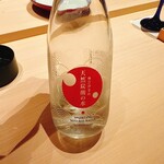 神戸・鮨かねさか - 珍しい炭酸水、飲みやすくて美味しい