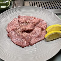 和牛とワイン 焼肉きゅうこん - 