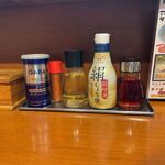 元祖ニュータンタンメン本舗 - 卓上調味料