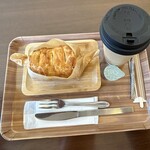 お菓子のほんだ - アップルパイ＋コーヒー