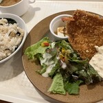 ワインとオマール海老の店 UOMO - 