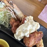 笑旨からあげ富や xx - 大海老フライとモモ肉唐揚