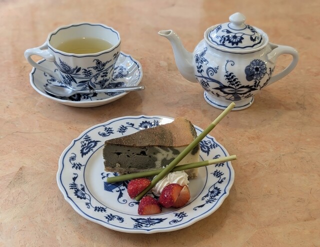 Kami Hikouki photo 5