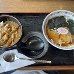 満留賀 - 料理写真:ラーメンとミニカレーライスセット