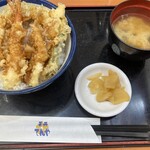 天丼てんや - 料理写真:天丼（エビ、イカ、キス、カボチャ、インゲン）¥620