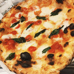 ピッツェリア ブラチェリア チェザリ - マルゲリータ エクストラ