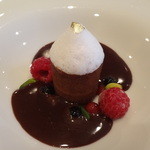 コンヴィヴィアリテ - 甘さ控えめのチョコレートが美味しい。