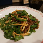 BAR & DINING Nao's - この青椒肉絲もお手本のような美味しさ♪