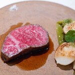 レストラン オオツ - 2025.6 米沢牛ランプ 蕪 葉玉葱