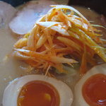 ふらり - 『ふらり』　特製辛ネギ味噌ラーメン（アップ）