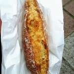 ぶーる・ぶーる・ぶらんじぇり - プチパン 200円。