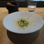 緑のガスパッチョのスープを入れる前