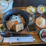 御料理屋&茶房 ベンジィ