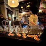 Cafe Heilig Leven - 店内