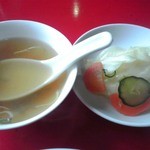松山 - スープと漬物
