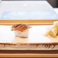 鮨 ラビス 大阪 ヤニック・アレノ - 梭魚