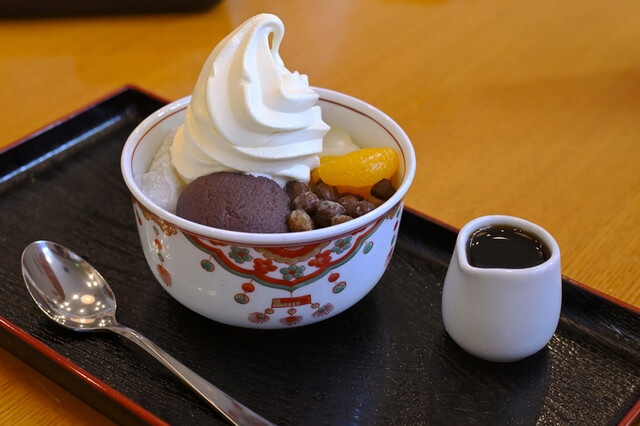 Tsuruse Yushima Honten photo