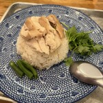 マンゴツリーキッチン　カオマンガイ - 