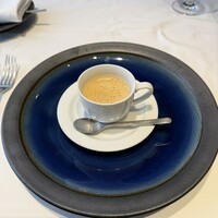 アーティショー - 1皿目
                    甲殻類のビスク