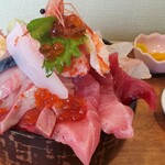 海鮮･寿司処 大漁 見附店 - デカ盛り小