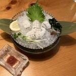 備長と肴 活 - 鱧の湯引き