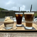 自家焙煎 ミフジヤコーヒー - ドリンク写真:・富士山アイスコーヒー 650円/税込
・アイスキャラメルラテ 750円/税込
・フレンチエスプレッソアフォガード 800円/税込