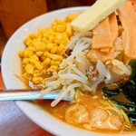 えぞ菊 - たっぷりと盛られた、シャキシャキの"もやし"が旨い。