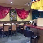 Indian Restaurant D SAGARMATHA - 20140830 サガルマータ 店内（座席より右まわり）⇒