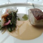 フィリップ・ミル 東京 - 金目鯛の炙り蒸し焼き