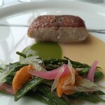 フィリップ・ミル 東京 - 金目鯛の炙り蒸し焼き