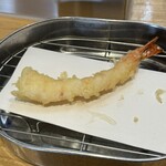 天ぷら 正心庵 - 強めに揚げた海老