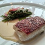 フィリップ・ミル 東京 - 金目鯛の炙り蒸し焼き