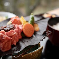 月替わりの籠盛御膳＋秋田牛の一品付き