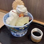 菊丸 - 濃厚杏仁あんみつ（季節限定）